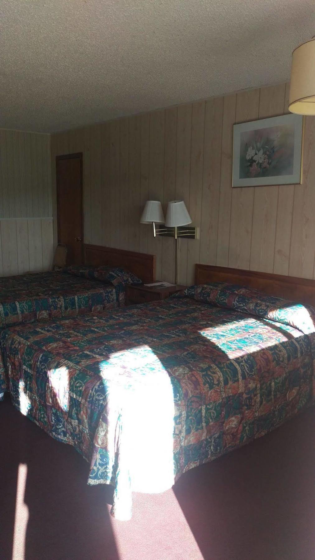 Gold Key Inn Brady Екстер'єр фото
