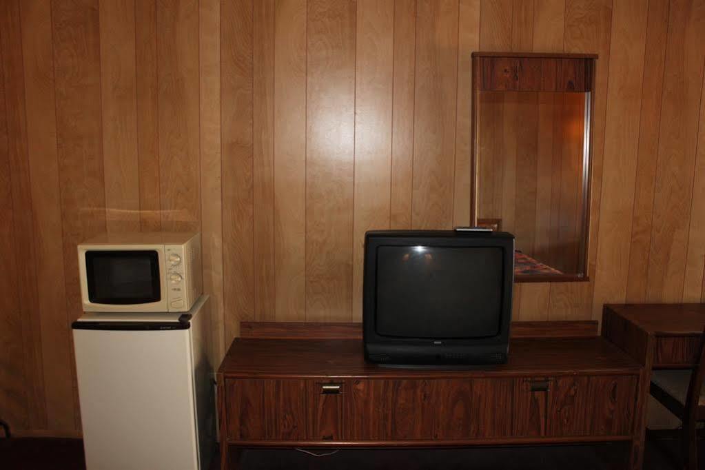 Gold Key Inn Brady Екстер'єр фото